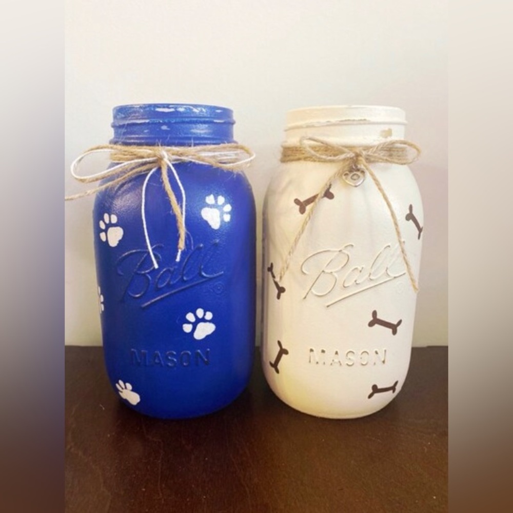 🐾 Distressed Pet Treat Mason Jar